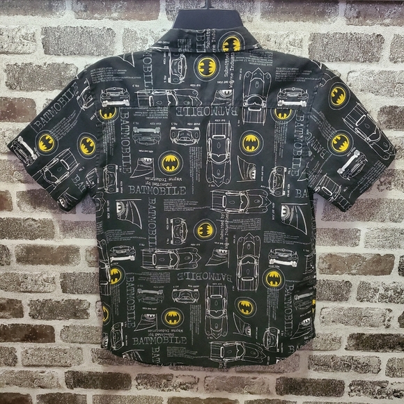 DC comics Batman boys large button down short sleeve shirt blacl yellow - Picture 3 of 5